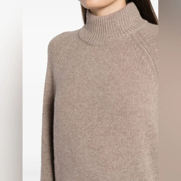 Reformation Garrett Cashmere Oversized Turtleneck Size XS - Picture 3 of 8